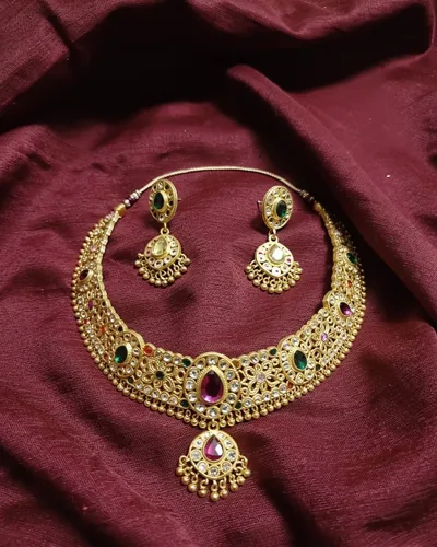Jewellery: Premium